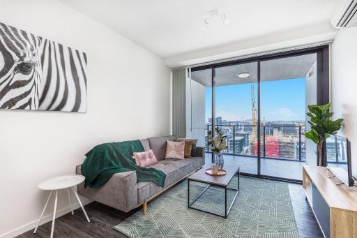 KOZYGURU SOUTH BRISBANE FUNKY 1 BED APT FREE PARKING QSB027-1810 - Housity