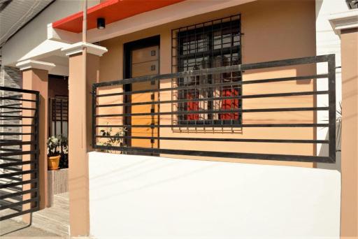 4BR House in Batangas City, FREE Wifi + Netflix - Housity