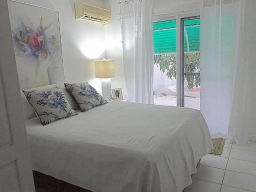Ali sml B Beach Front Honeymoon - Housity