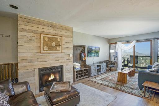 Ridgecrest 202 condo - Housity