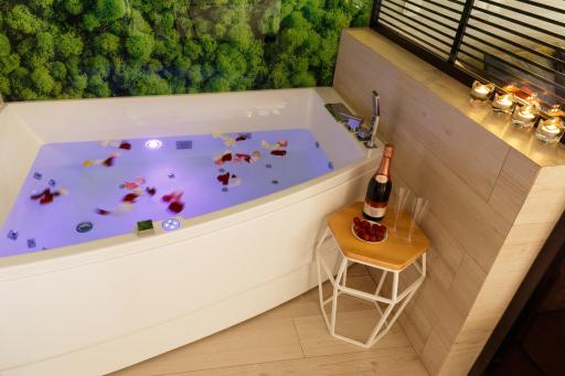 Luxury apartments «Love Story» - Housity
