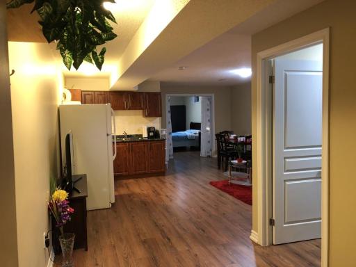 Spacious 2 Bedroom guest suite - Housity