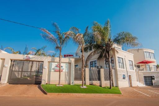 Royal Hills Lodge and Spa - Housity