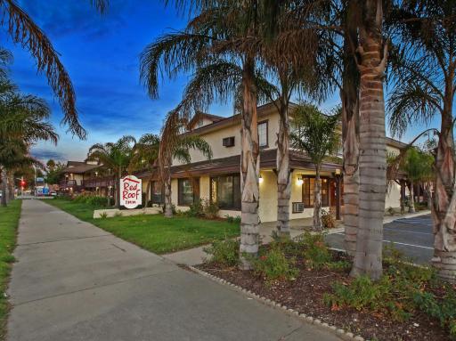 Red Roof Inn Lompoc - Housity