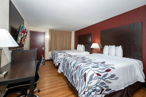 Red Roof Inn Freehold - Housity