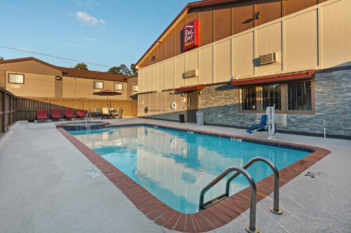Red Roof Inn PLUS+ Huntsville - Housity