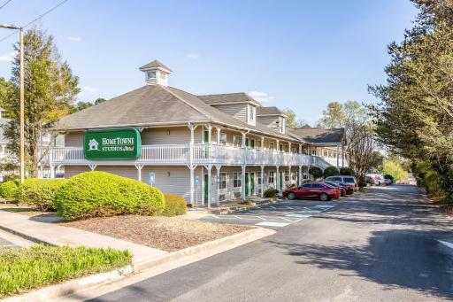 HomeTowne Studios by Red Roof Atlanta NE – Norcross South - Housity