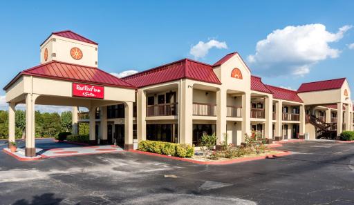 Red Roof Inn & Suites Clinton, TN - Housity