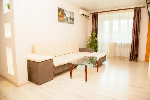 2Rooms Luxury Apartment on Gagarina near Intourist Hotel - Housity