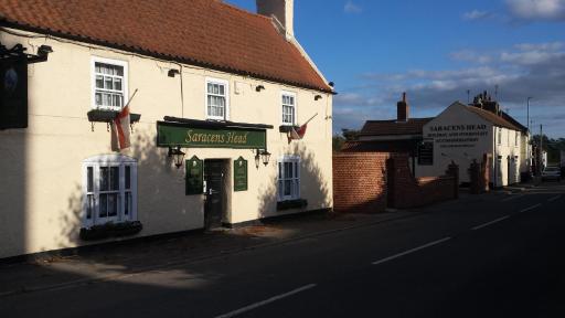 The Saracens Head Old Lounge - Housity