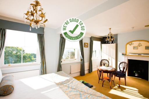 Pier View Self Catering Luxury Apartments - Housity