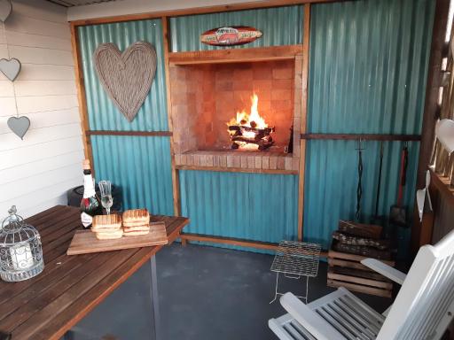 Little Camelot - Housity