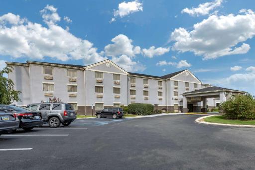 Comfort Inn & Suites Butler - Housity