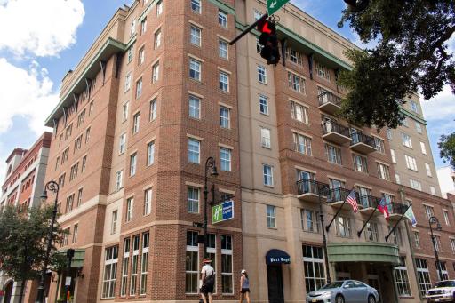 Holiday Inn Express Savannah - Historic District - Housity