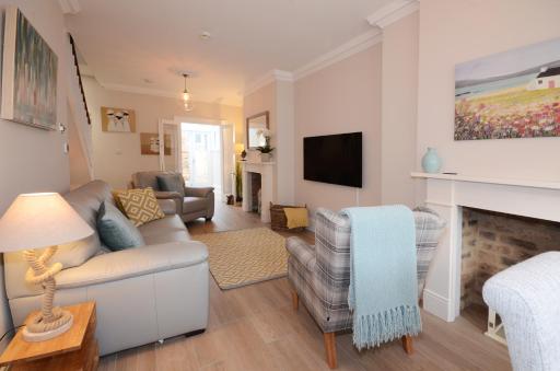 Bishops Court Cottage - Housity