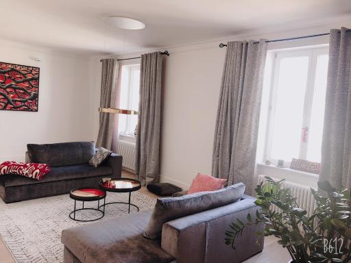 LUXUS 5 Zi-Wohnung + Balkon in TOP-Lage FFM+KLIMA - Housity