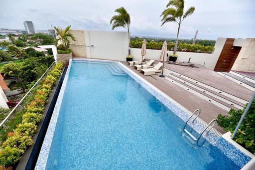 J7 Plaza Hotel - Housity
