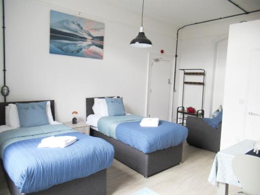 Queen Street Apartments - Housity