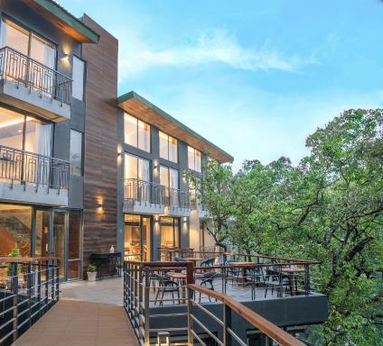 The Rosefinch Sarovar Portico - Housity