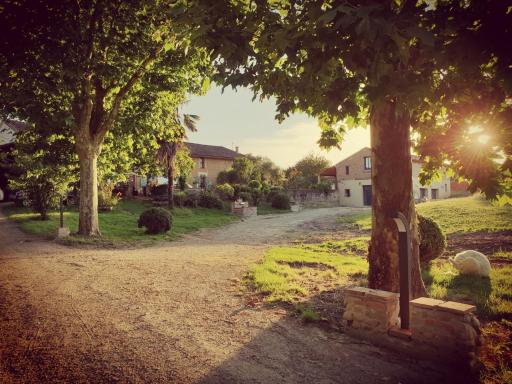 Travel Proud Domaine des Jammetous - Hotel and Yoga Retreat Center - Housity