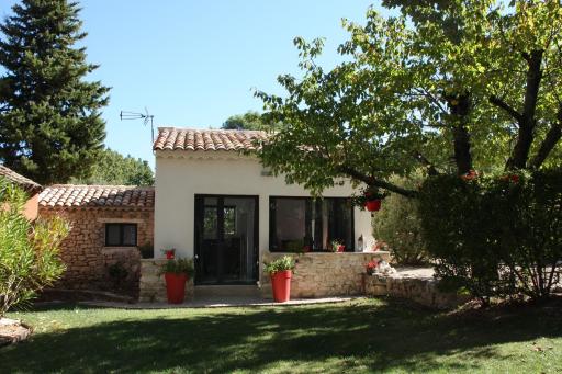 Logis au milieu des pins - Housity