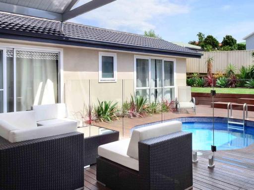 POOLSIDE Gerringong 4pm check out Sundays - Housity