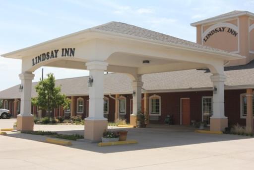 Lindsay Inn - Housity