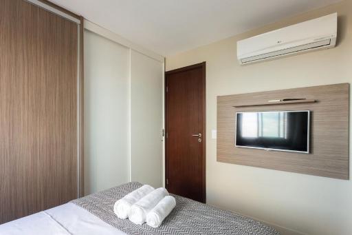 Luxuoso Flat de 2 qts ao lado do CASV e do Riomar - Housity