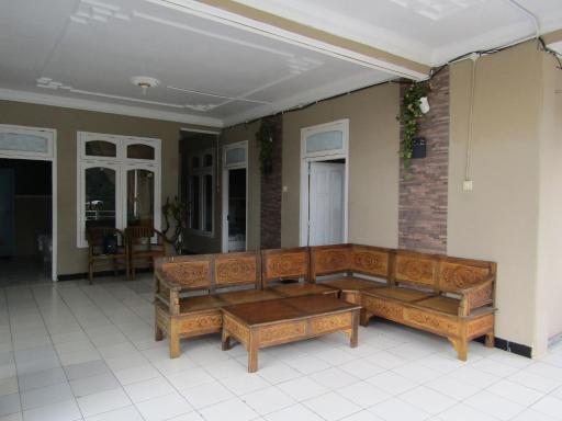 Penginapan Melati Sarangan - Housity