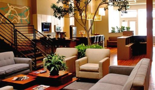 The Inn on Whitworth - Housity