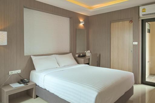 Sleep Hotel Bangkok - Housity
