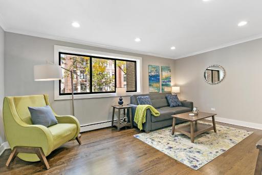 1BR Well Lit, Modern & Complete Apt near Shops - Oakdale 302 rep - Housity