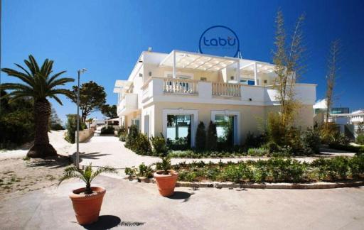 Tabù Hotel - Housity