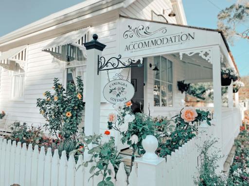 Canungra Cottages - Boutique Bed and Breakfast - Housity