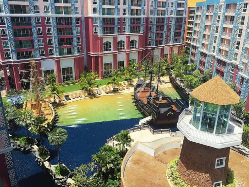 Grande Caribbean Condo by Somphong - Housity