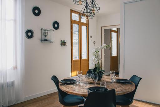 T2 BedinSaumur LOIRE CHATEAU tout CONFORT - Housity