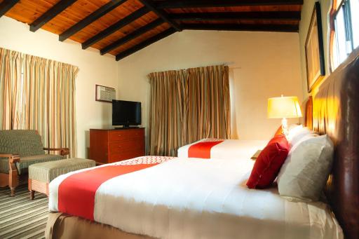 OYO Hotel Hacienda Don Luis, Rosarito - Housity