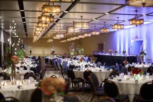 Crowne Plaza Minneapolis West, an IHG Hotel - Housity