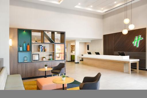 Holiday Inn Oakland Airport, an IHG Hotel - Housity
