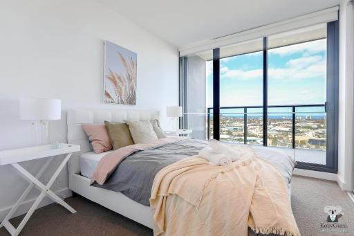 KOZYGURU DOCKLANDS LUXURY WATER VIEW APT 1 BED VDO915 - Housity