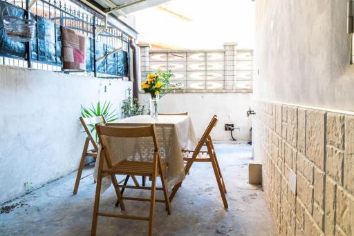 One bedroom appartement with furnished terrace and wifi at Favara 8 km away from the beach - Housity