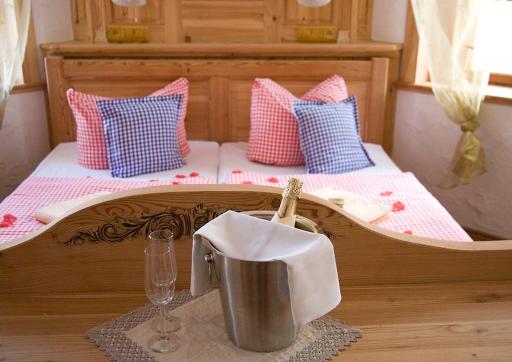 Hotel u Špejcharu - Housity