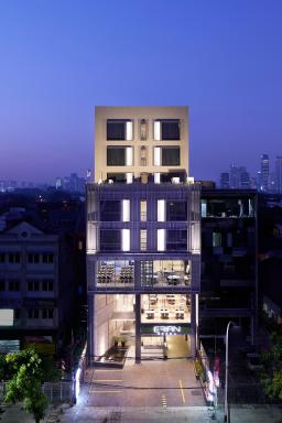 Erian Hotel - Housity