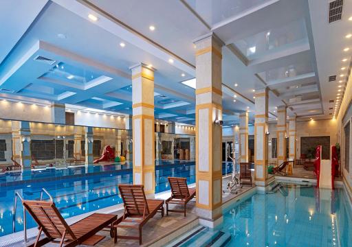 Beachfront · Private Beach 7 Pools SPA Boutique Hotel - Housity