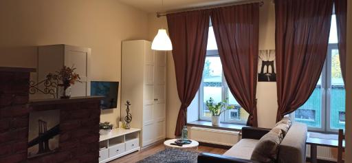 Studio flat in a historical XIX c. building. - Housity