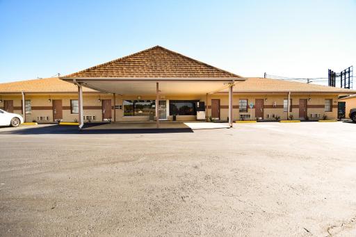 Economy Inn Beebe - Housity