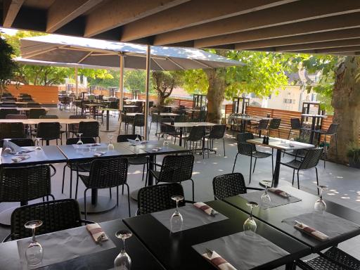 BARONE HOTEL RISTORANTE - Housity