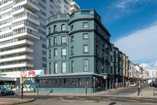 West Beach Hotel Brighton - Housity