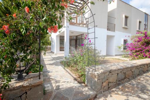 Central Home near Gumusluk Beach in Bodrum - Housity