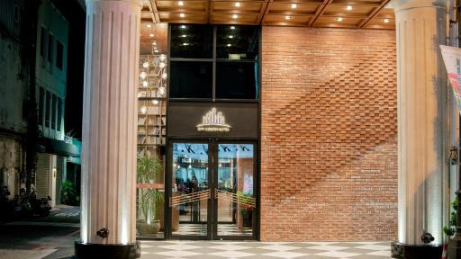Hotel East Taichung - Housity